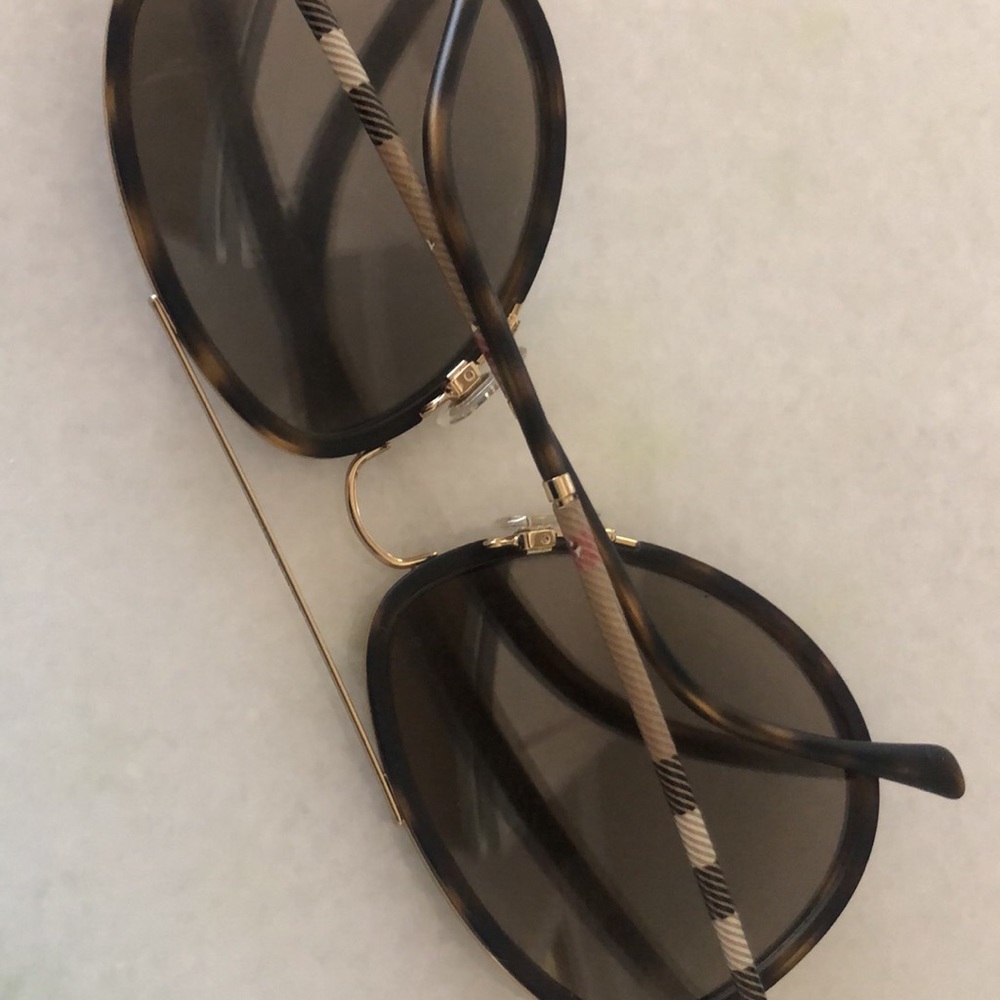 Burberry 3090Q Sunglasses - Picture 2 of 8